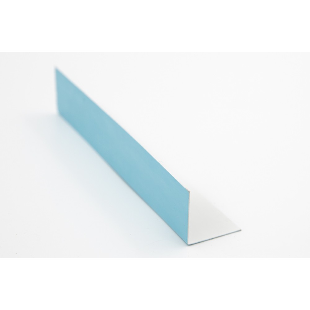 Уголок пластиковый 15х15мм длина 3м толщина 0,8мм (50шт)